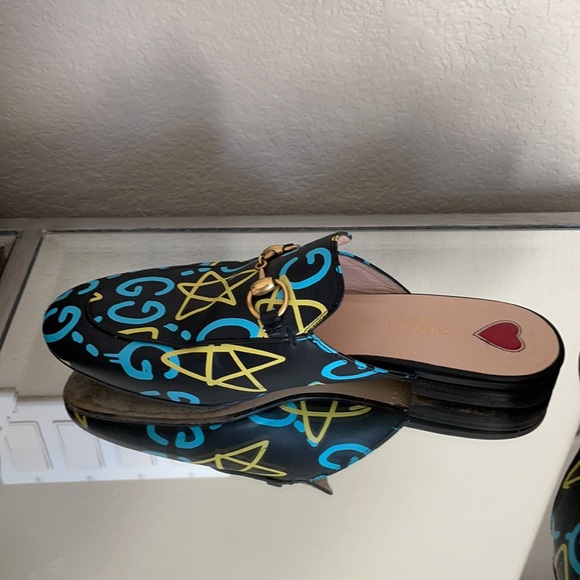 Gucci Loafers - Picture 2 of 4